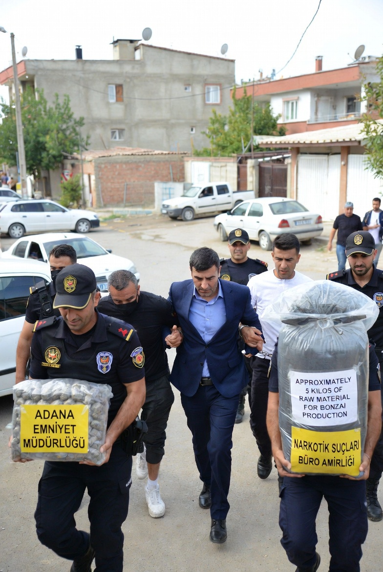 Adana'da Uyuşturucu Hammadde Operasyonu